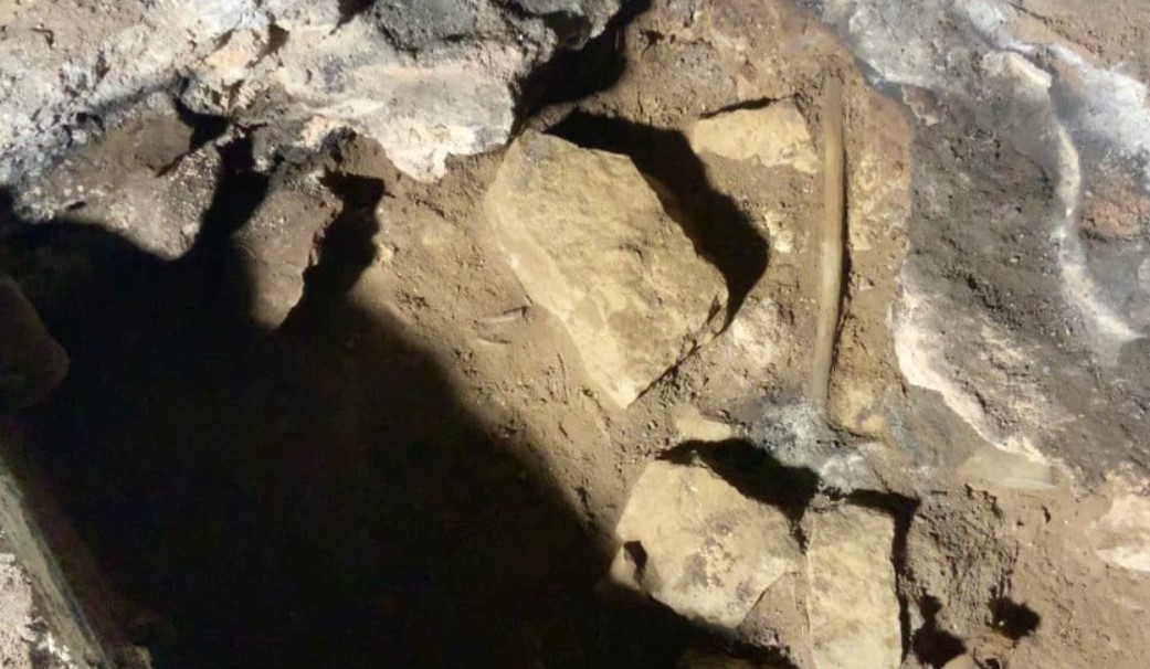 Αρχαιολόγοι βρήκαν περίεργα ραβδιά 12.000 ετών σε απομονωμένο σπήλαιο